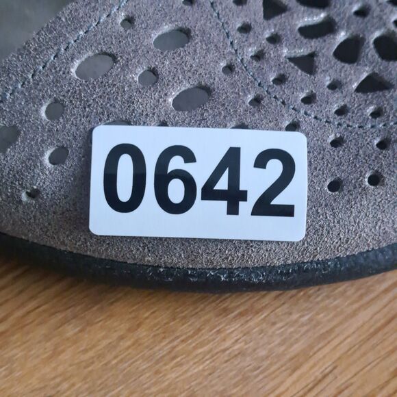 Naot Arataki Women’s 40 Silver Gray Leather Strappy Sandals Low Heel Mary Jane - Picture 13 of 13